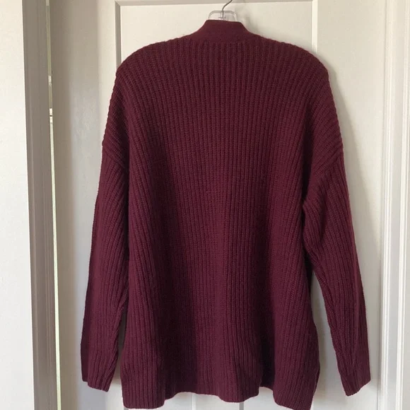 Cashmere Cardigan ,  ,size-L, burgundy V-neckline ,pet ,smoke Free house - Picture 8 of 8
